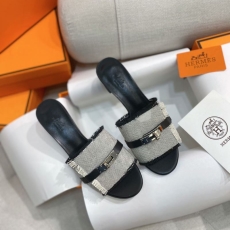 Hermes Slippers